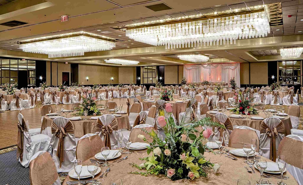 5 Reasons Why You Should Book Your Wedding Reception Venue Early