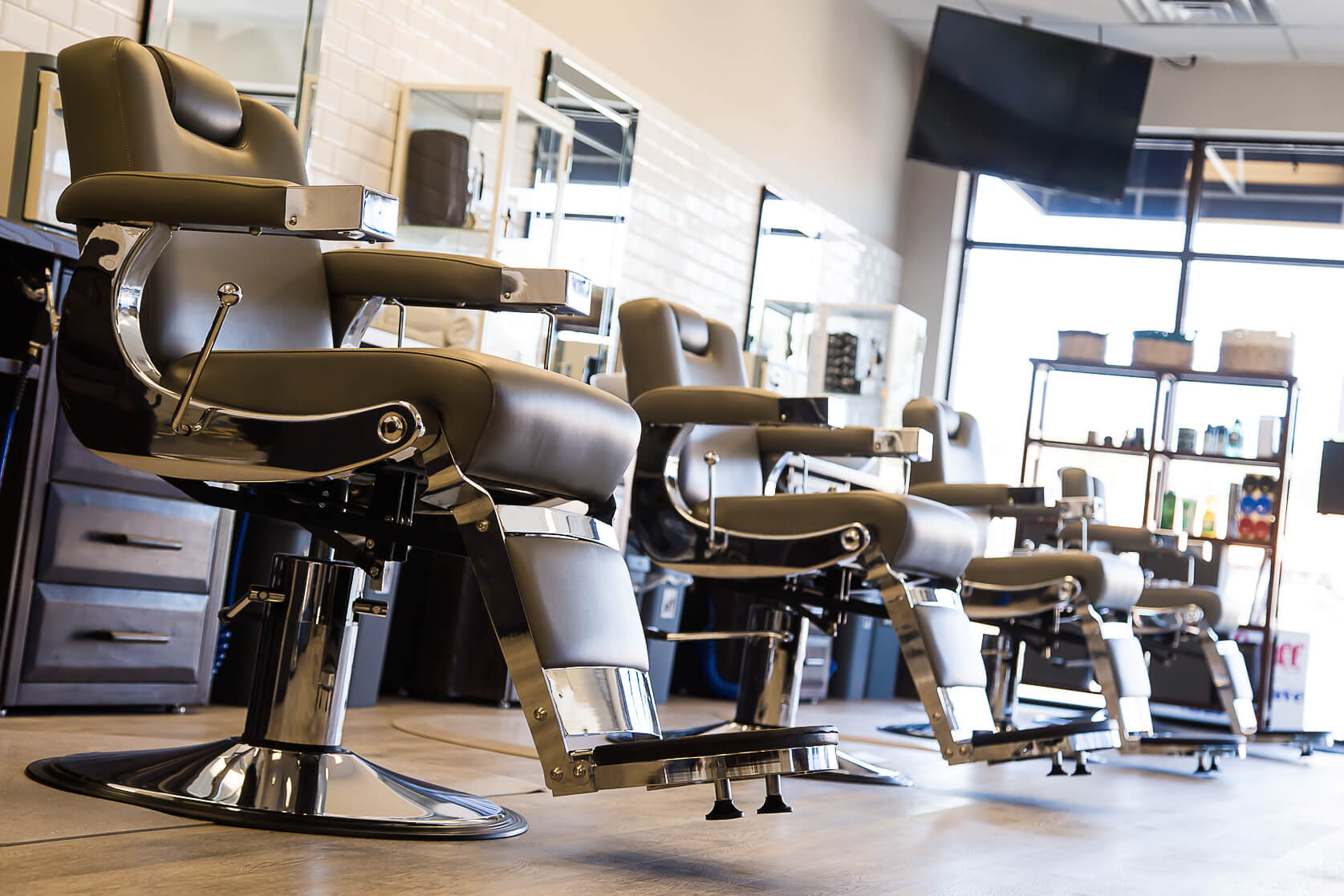 Trendy And Functional Ideas For Salon Furniture